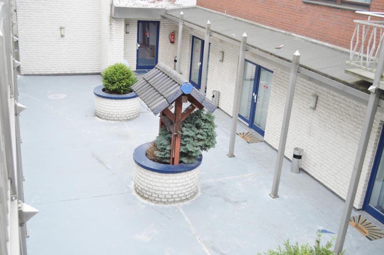 Hotel B8 Voerde Exterior foto